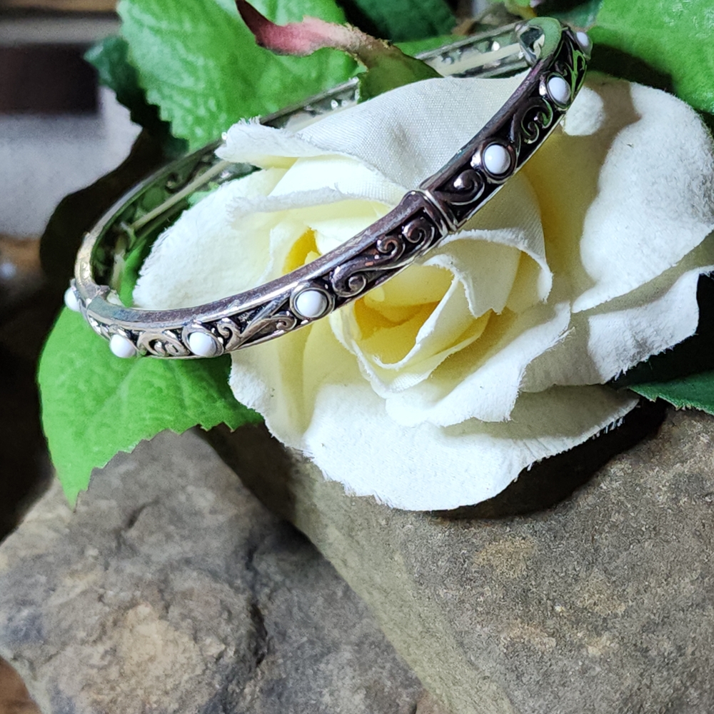 Dainty Vintage Silver Tone With White Beads Bangle Stretch Bracelet